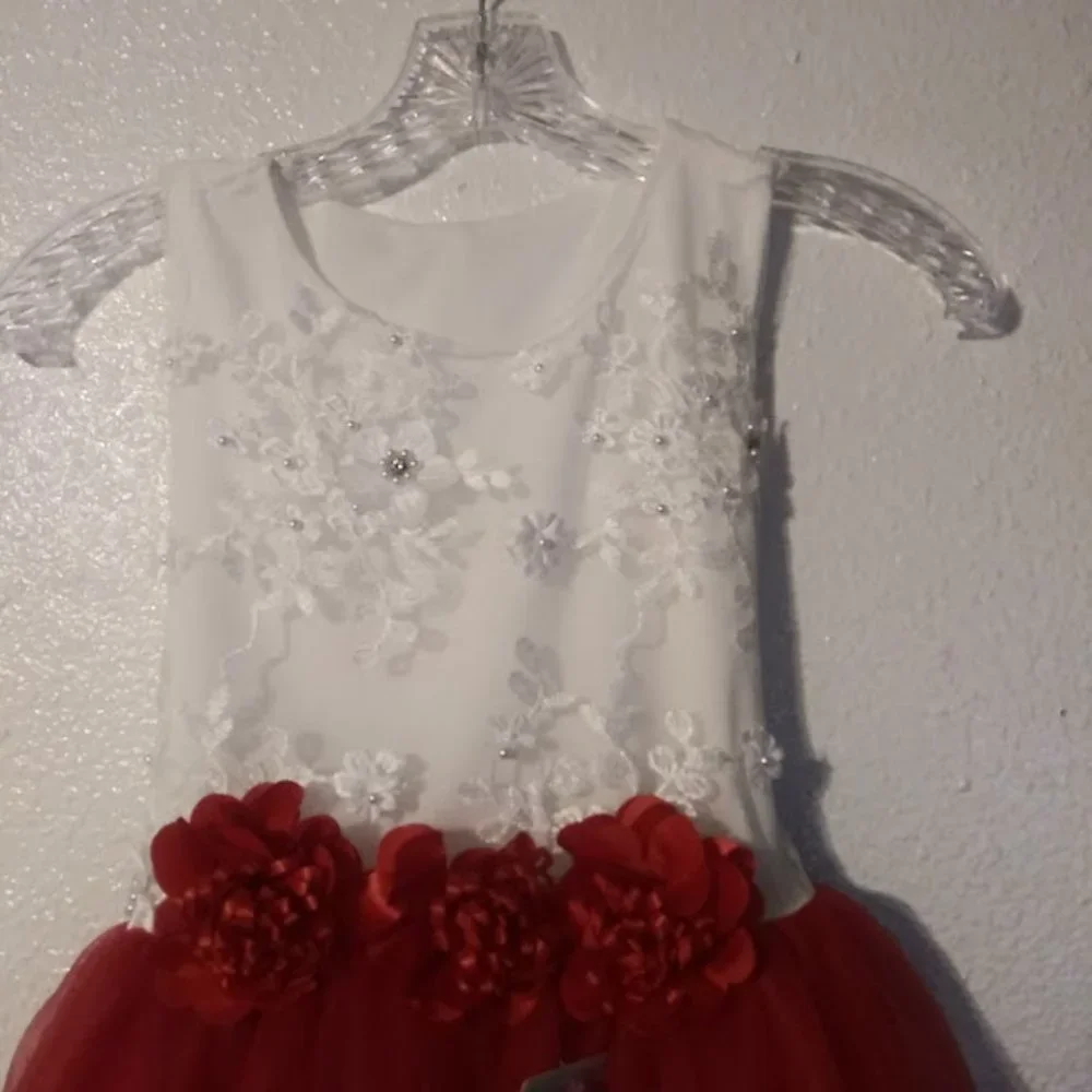 Creaciones Maravilla Platin girls size (8) red and white dress